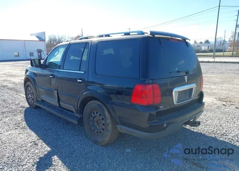 2004 Lincoln Navigator z USA, uszkodzony, nr VIN 5LMFU28R34LJ43647